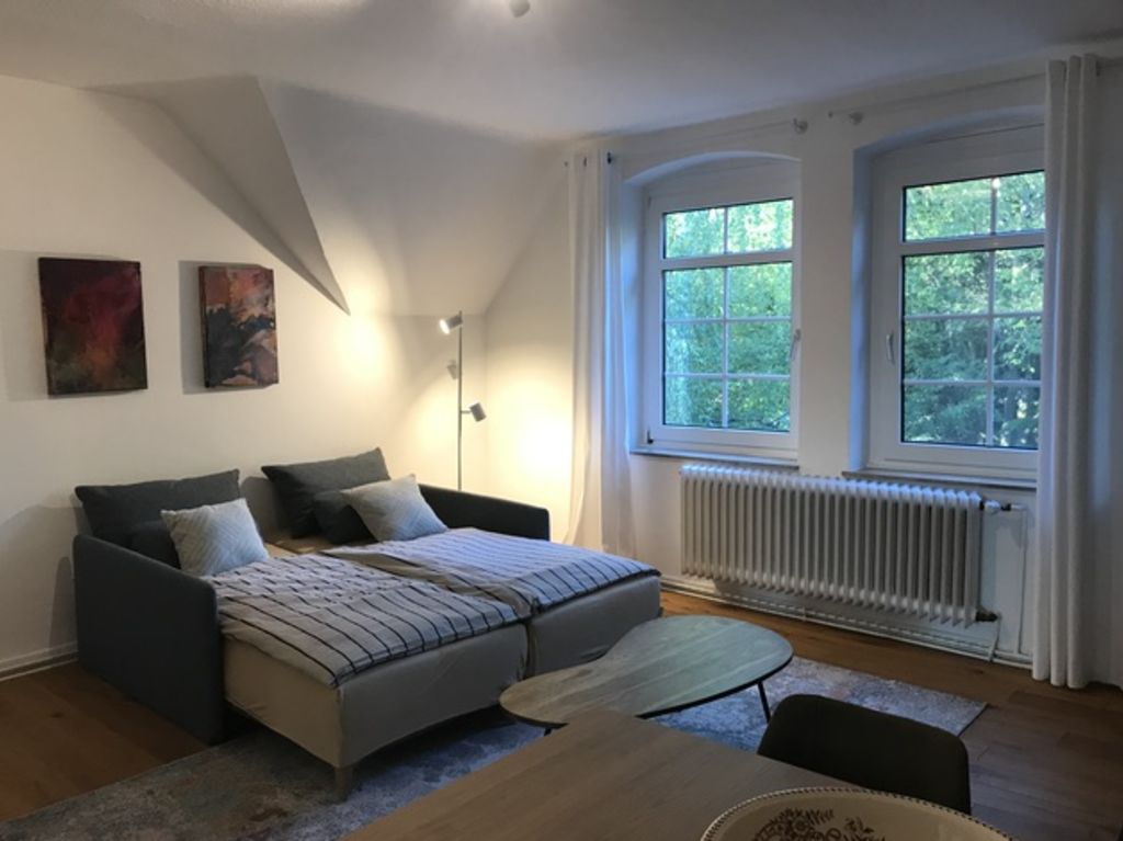 Miete 1 Zimmer Wohnung Langenfeld (Rheinland) | Ganze Wohnung | Langenfeld (Rheinland) | Apartment in einem Gutshof am See zwischen Düsseldorf und Köln | Hominext