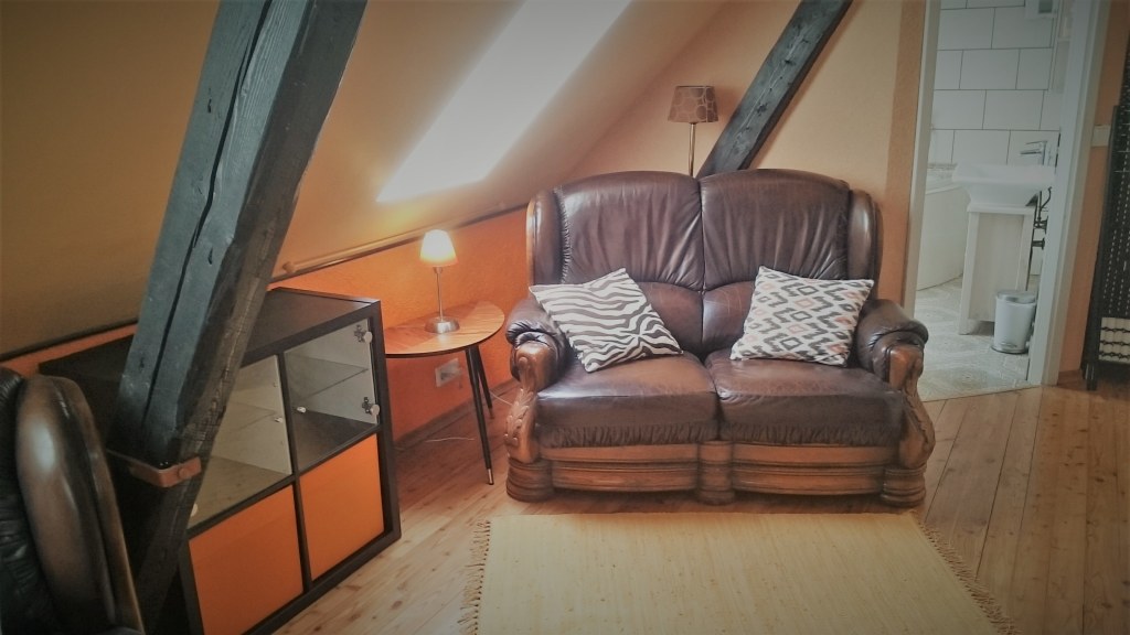 Rent 1 room apartment Pulheim | Entire place | Pulheim | Safari Loft im Herzen Pulheims / nahe Köln | Hominext