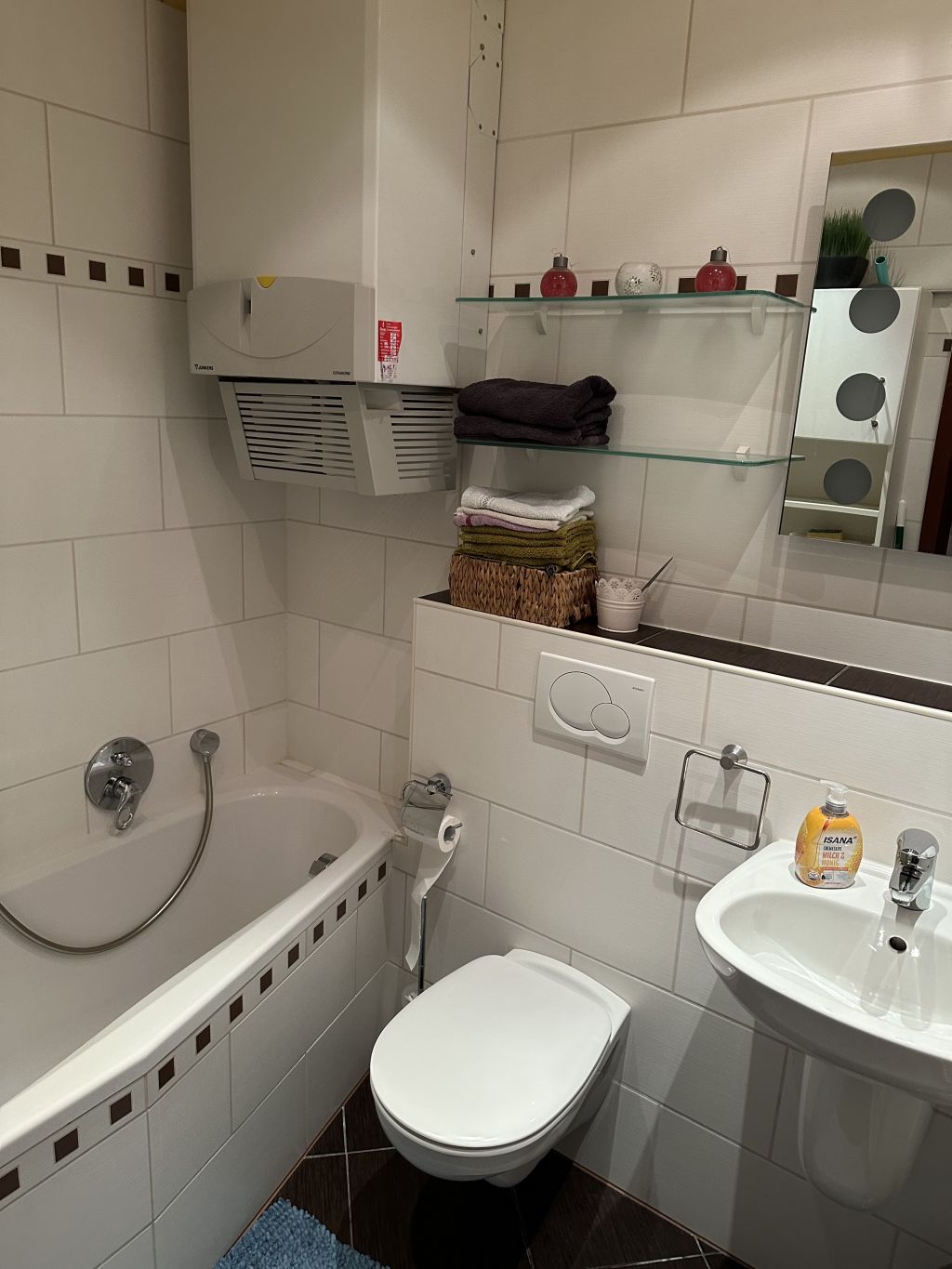 Rent 1 room apartment Wiesbaden | Entire place | Wiesbaden | Vollmöblierte renovierte Zwei-Zimmer-Wohnung. | Hominext