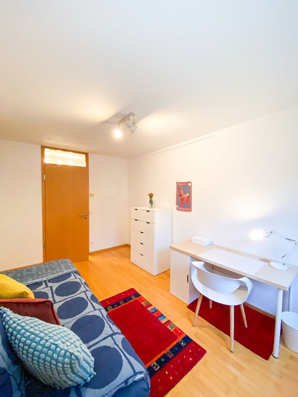 Rent 2 rooms apartment Berlin | Entire place | Berlin | Charmante Wohnung mit Wintergarten in ruhiger Lage nahe an der Havel | Hominext