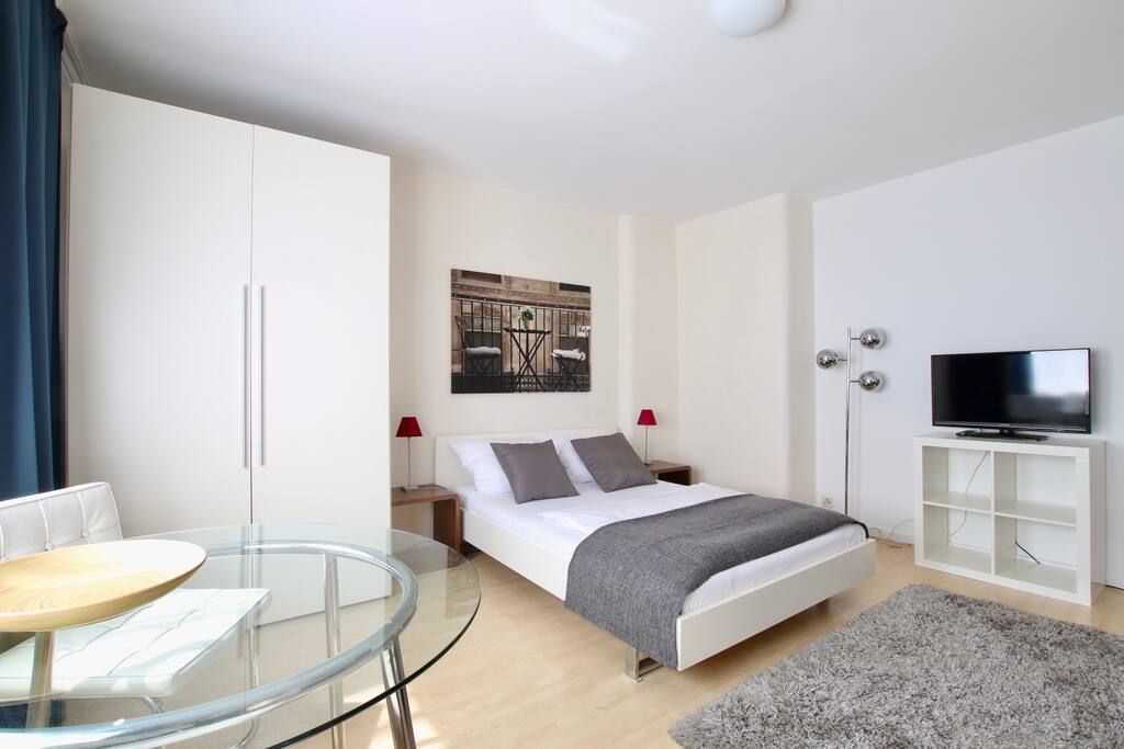 Rent 1 room apartment Köln | Entire place | Köln | Schönes Apartment in der Kölner Innenstadt | Hominext