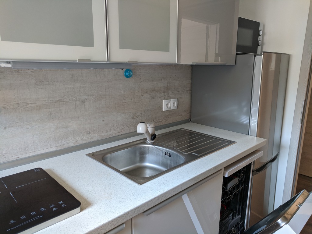 Rent 2 rooms apartment Düsseldorf | Entire place | Düsseldorf | Moderne, gemütliche 2-Zimmer Wohnung in Düsseldorf, kostenlose Parkplätze auf der Straße | Hominext