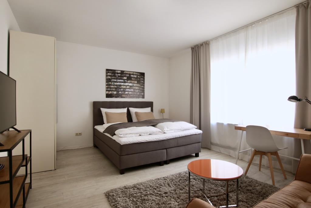 Miete 1 Zimmer Wohnung Köln | Ganze Wohnung | Köln | Innenstadt Studio-Apartment mit Balkon | Hominext