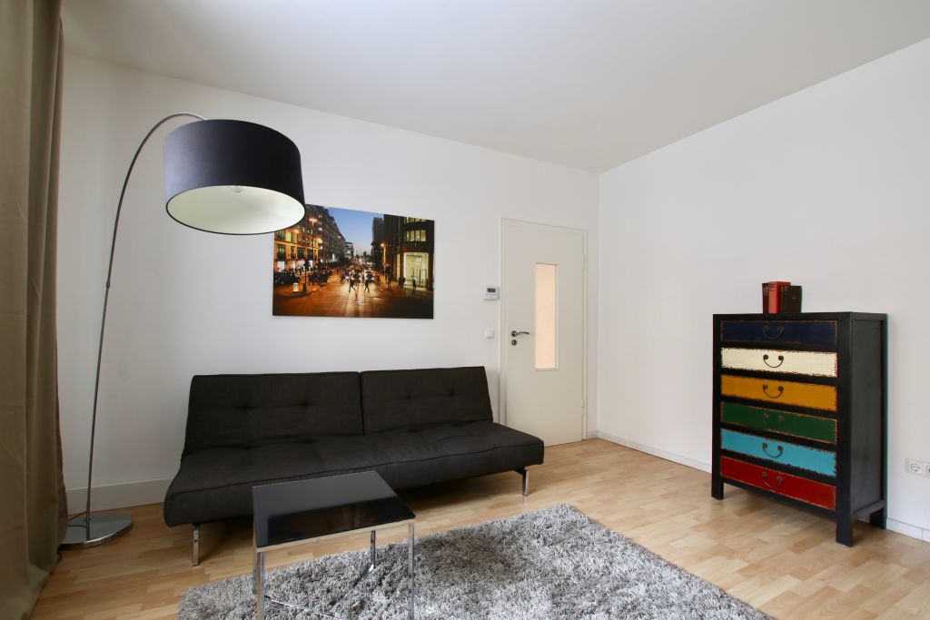 Miete 1 Zimmer Wohnung Köln | Ganze Wohnung | Köln | Hübsches Apartment mit Balkon am Rathenauplatz | Hominext