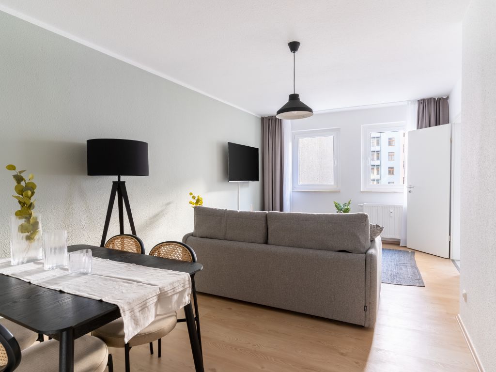 Miete 1 Zimmer Wohnung Magdeburg | Ganze Wohnung | Magdeburg | Magdeburg Breiter Weg - Suite mit 1 Schlafzimmer & Balkon | Hominext