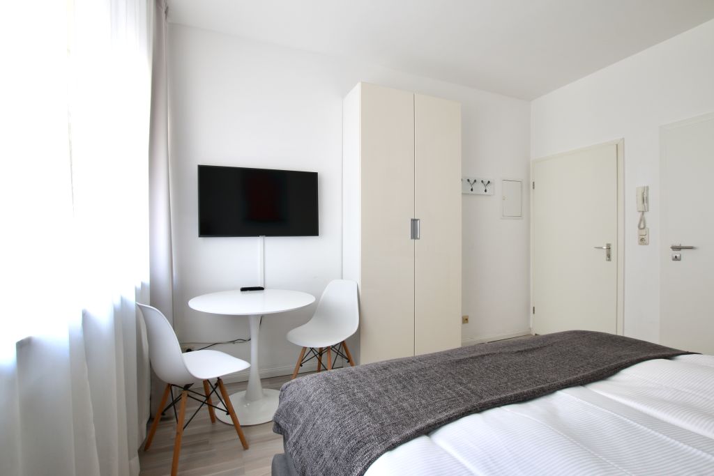 Miete 1 Zimmer Wohnung Köln | Ganze Wohnung | Köln | 1-Zimmer Apartment am Friesenplatz | Hominext