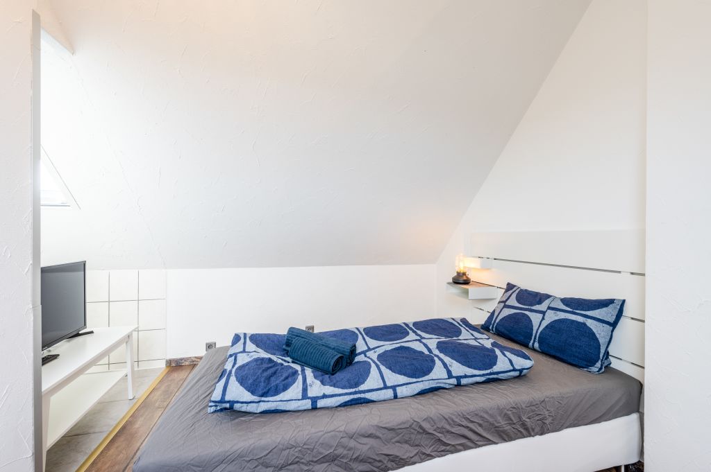 Rent 2 rooms apartment Böblingen | Entire place | Böblingen | Exclusive 3,5-Zimmer Maisonettewohnung I Familie I TOP-Location I Homeoffice | Hominext