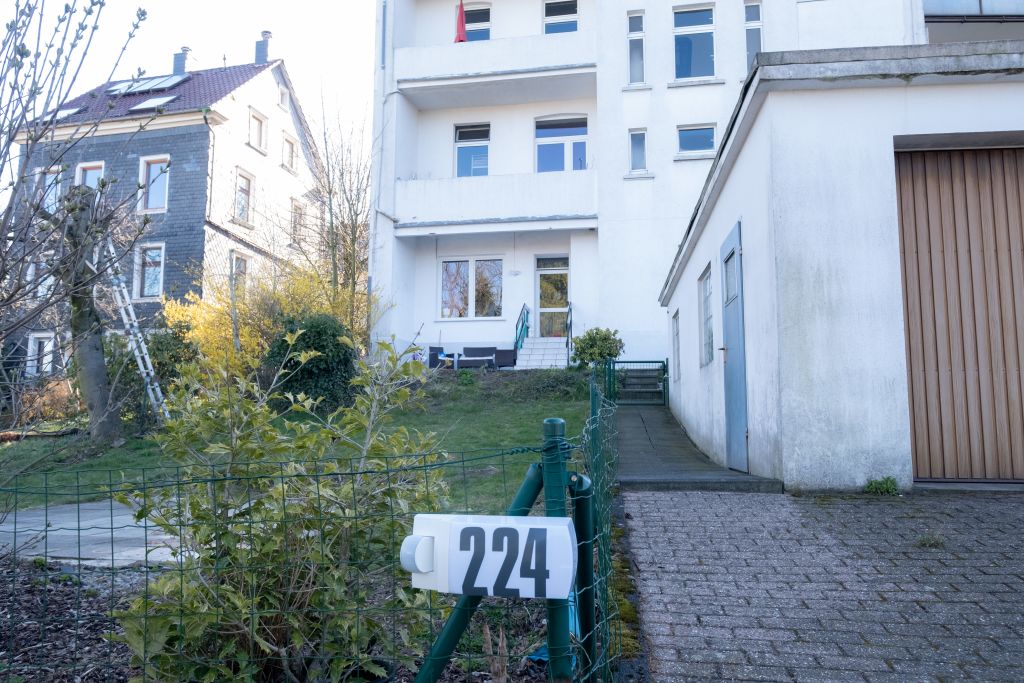 Miete 1 Zimmer Wohnung Wuppertal | Ganze Wohnung | Wuppertal | Geräumiges Apartement mit Garten und Stellplatz | Hominext