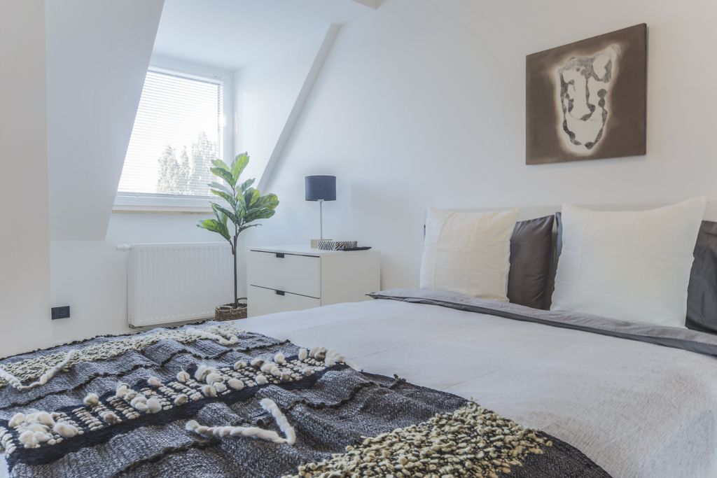 Rent 1 room apartment Düsseldorf | Entire place | Düsseldorf | Über den Dächern. Moderne Dachgeschosswohnung im Zooviertel | Hominext