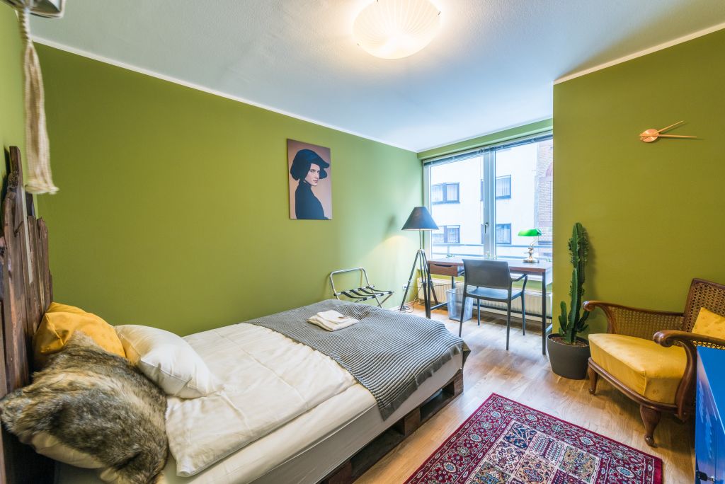 Rent 1 room apartment Mannheim | Entire place | Mannheim | Farbenfrohes Apartment für 2 Personen | Hominext