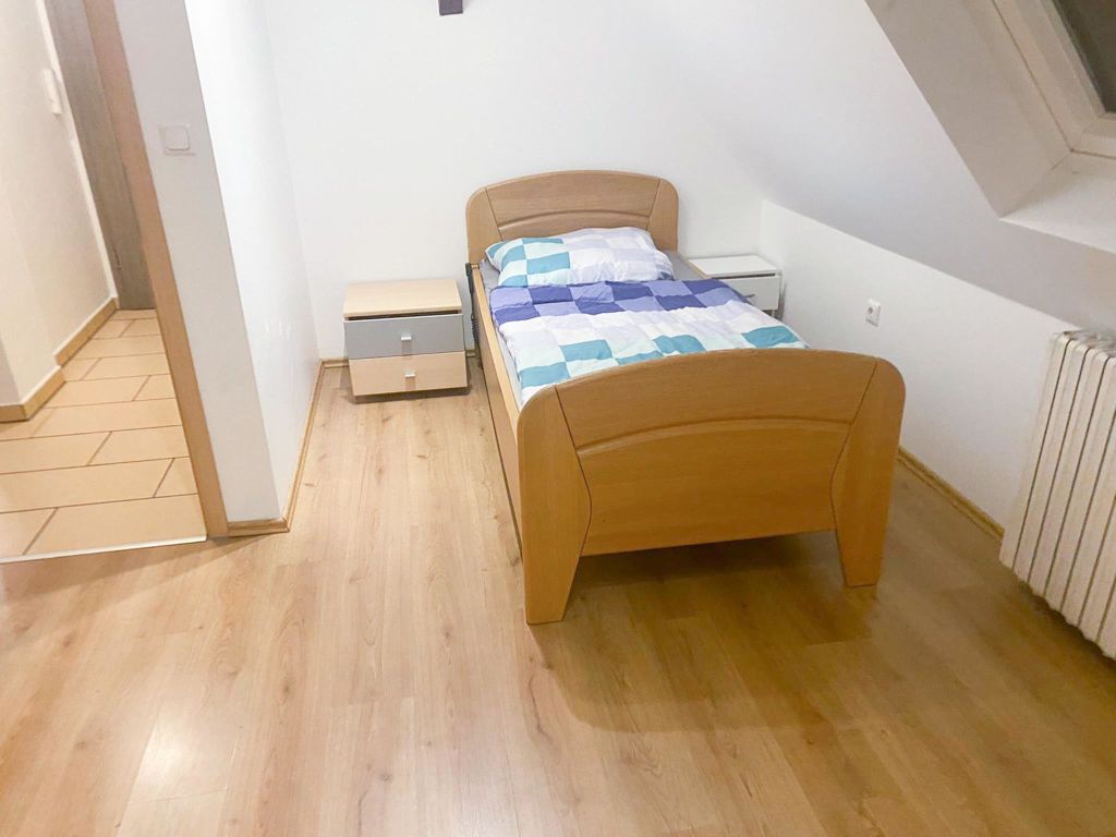 Miete 3 Zimmer Wohnung Duisburg | Ganze Wohnung | Duisburg | Große Helle 4 Zimmer Maisonette-Wohnung | Hominext