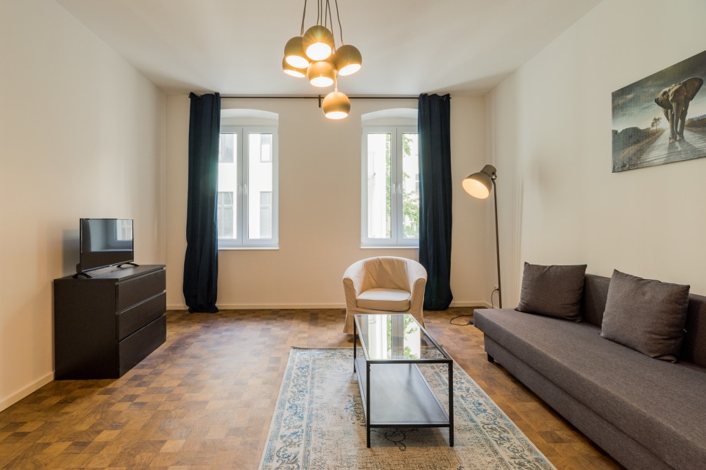 Miete 1 Zimmer Wohnung Berlin | Ganze Wohnung | Berlin | Große 2 Zimmer Wohnung mit Balkon direkt am Hermannplatz | Hominext