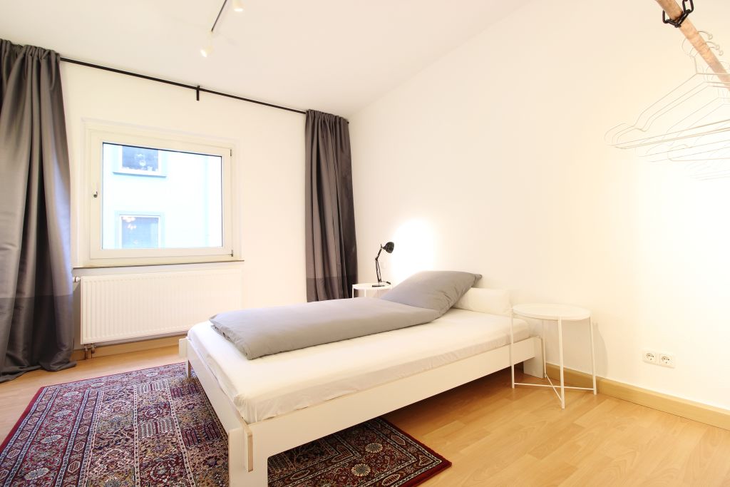 Miete 1 Zimmer Wohnung Düsseldorf | Ganze Wohnung | Düsseldorf | Ruhige, modern und stilvoll eingerichtete Wohnung im Herzen von Düsseldorf | Hominext