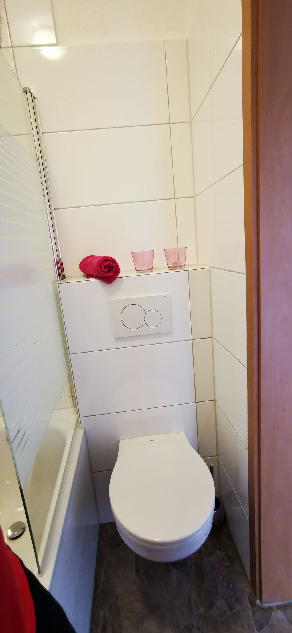 Rent 1 room apartment Mülheim an der Ruhr | Entire place | Mülheim an der Ruhr | Top Möbliertes Apartment, 34 qm, in bester Wohnlage von MH Saarn | Hominext