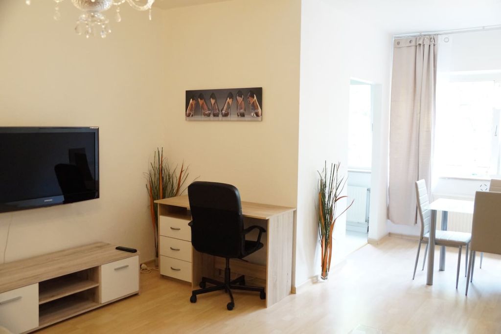 Miete 1 Zimmer Wohnung Düsseldorf | Ganze Wohnung | Düsseldorf | Wunderschönes und großartiges Loft in lebendiger Straße, Düsseldorf | Hominext