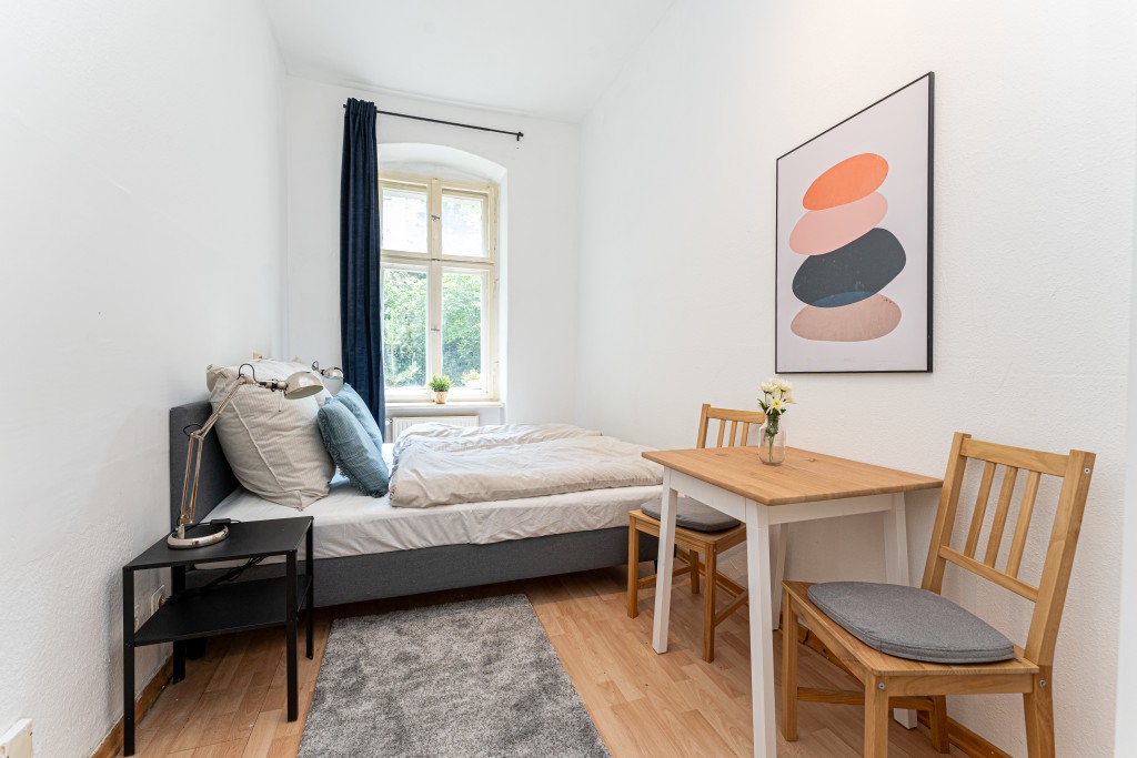 Miete 3 Zimmer Wohnung Berlin | Ganze Wohnung | Berlin | Geräumiges Apartment in zentraler Lage | Hominext