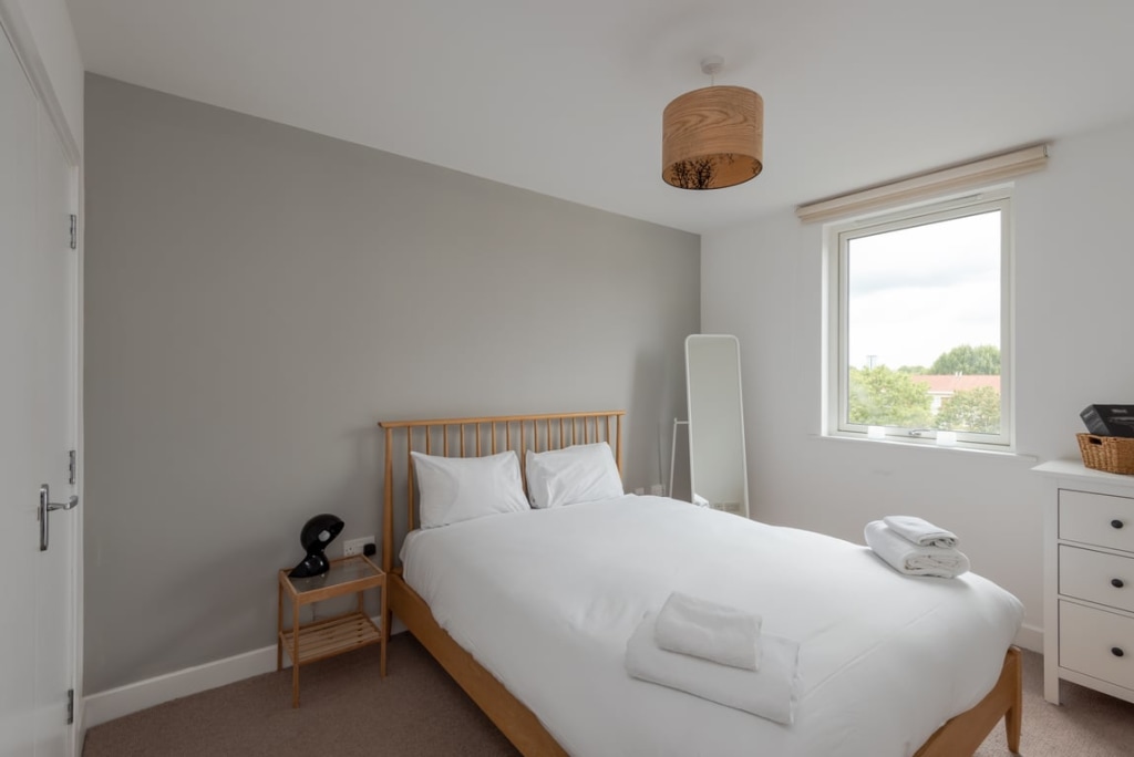 flat 401, 9 Knapp Road, London, UK