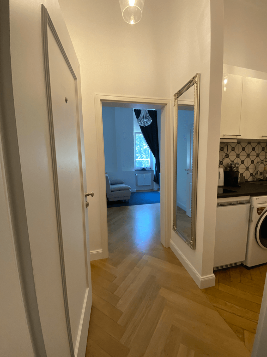 Rent 2 rooms apartment Wiesbaden | Entire place | Wiesbaden | Getaway: Deluxe Doppel-/ Zweibettzimmer, 28m2 | Hominext