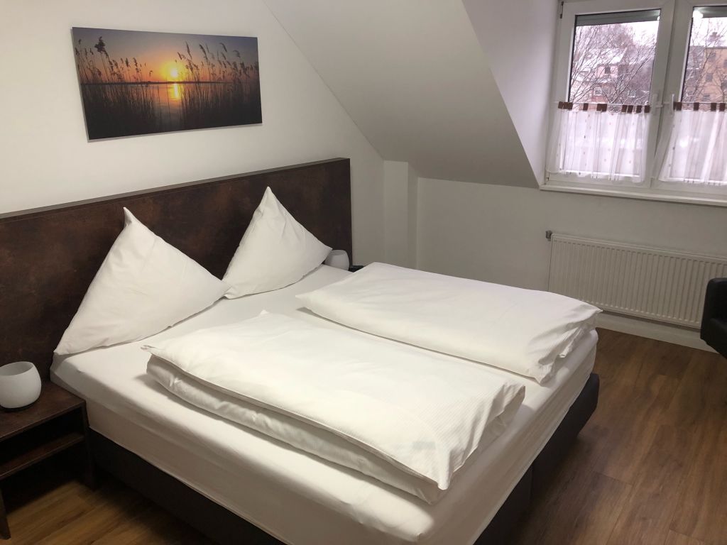 Miete 1 Zimmer Wohnung Bonn | Ganze Wohnung | Bonn | Mareile Schröder-Benz | Hominext