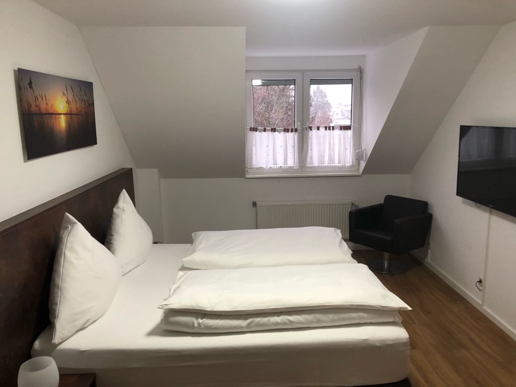 Miete 1 Zimmer Wohnung Bonn | Ganze Wohnung | Bonn | Mareile Schröder-Benz | Hominext