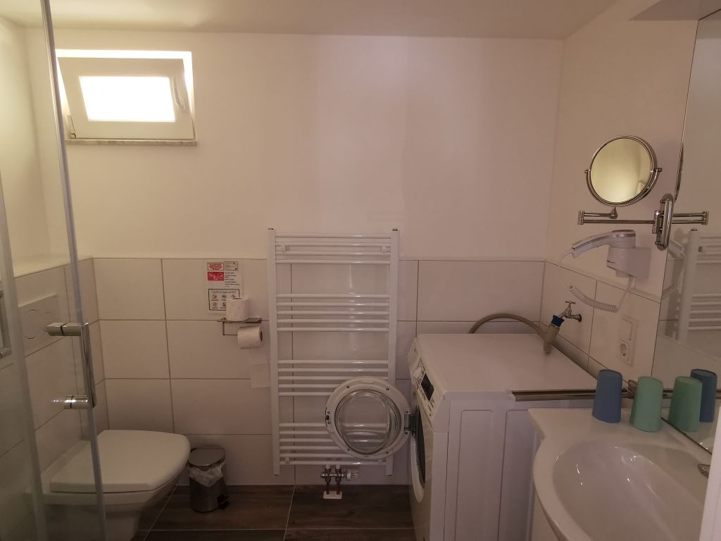 Rent 2 rooms apartment Köln | Entire place | Köln | 3-Zimmer Wohnung in der Nähe vom Flughafen | Hominext