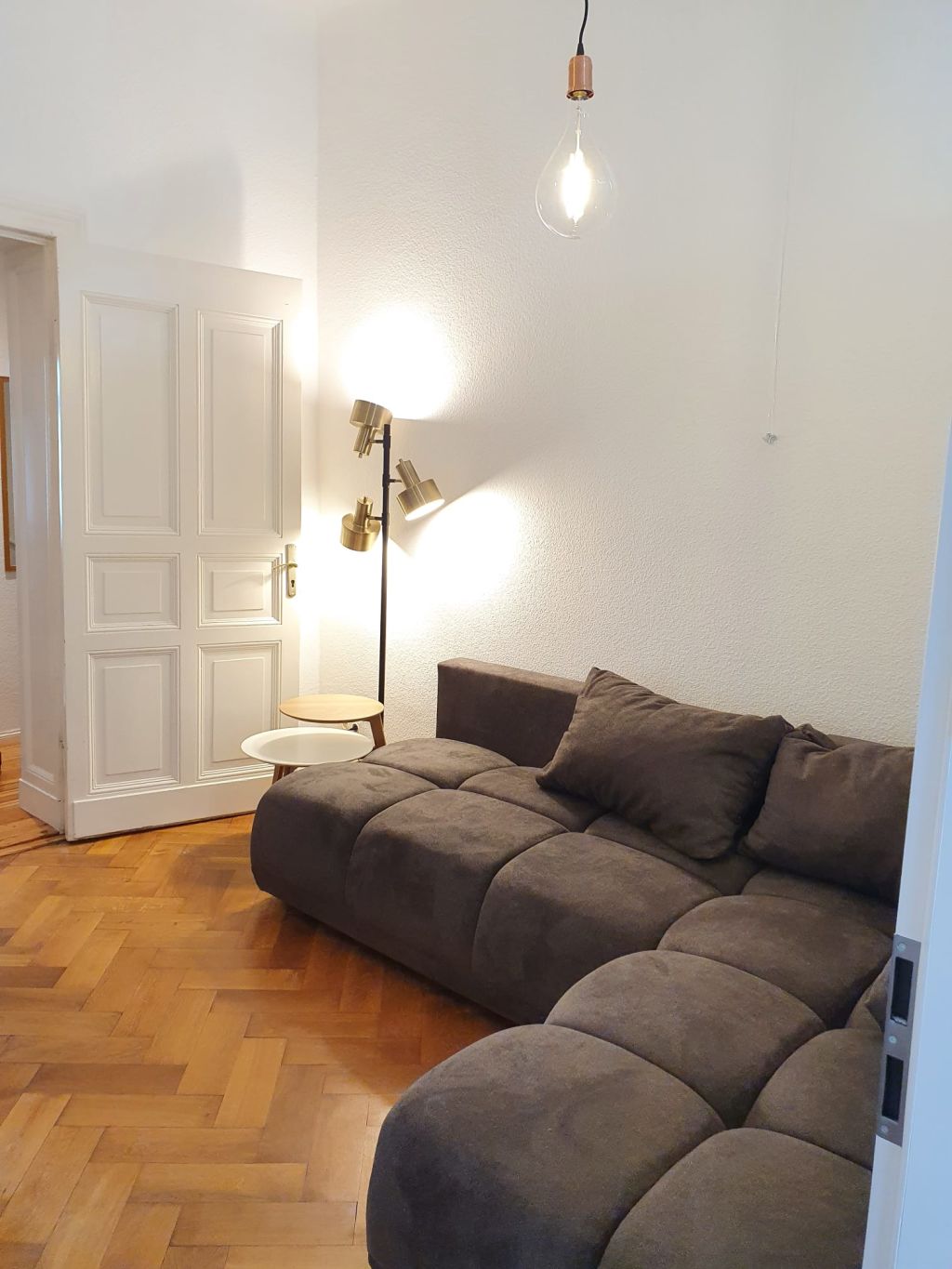 Miete 2 Zimmer Wohnung Berlin | Ganze Wohnung | Berlin | 3-Zimmer-Perle mit einem Balkon | Hominext