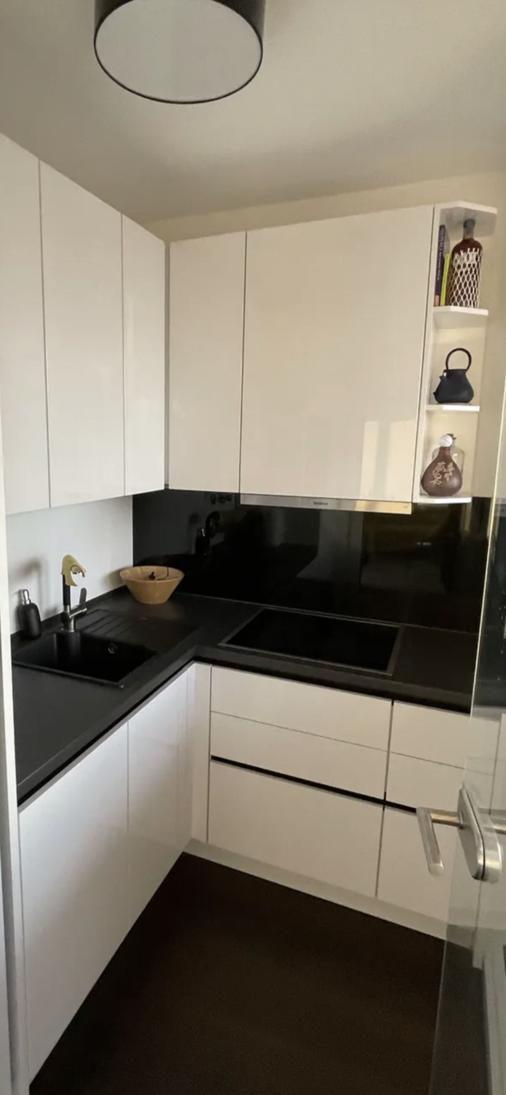 Rent 1 room apartment Frankfurt am Main | Entire place | Frankfurt am Main | Luxus saniertes Apartment mit Panorama View | Hominext