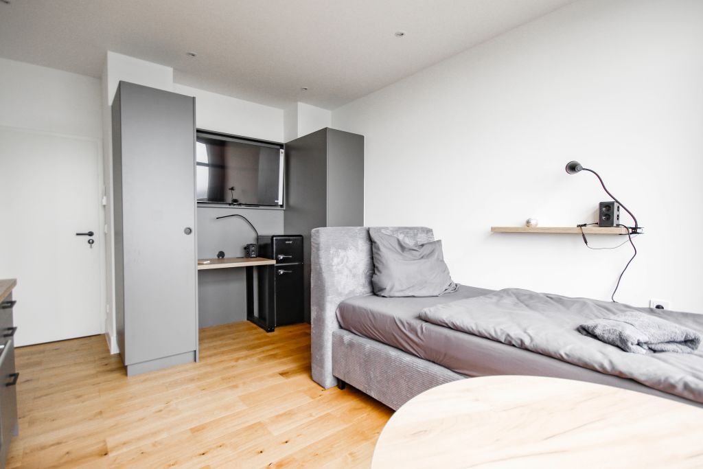 Miete 1 Zimmer Wohnung Köln | Ganze Wohnung | Köln | Luxus-Apartment, Klimaanlage, seperater Clubraum und Housekeeping | Hominext