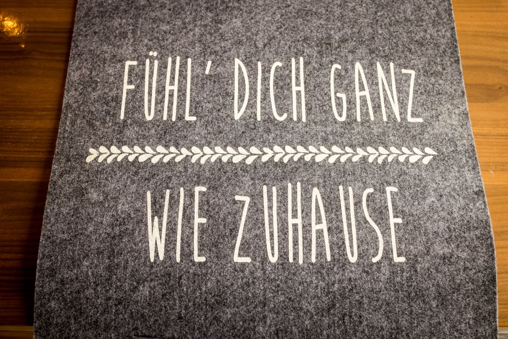 Miete 1 Zimmer Wohnung Halle (Saale) | Ganze Wohnung | Halle (Saale) | Zentrum und Whirlpool 107m2 Händel-Suite by Meis - Perfekt für längere Aufenthalte! | Hominext