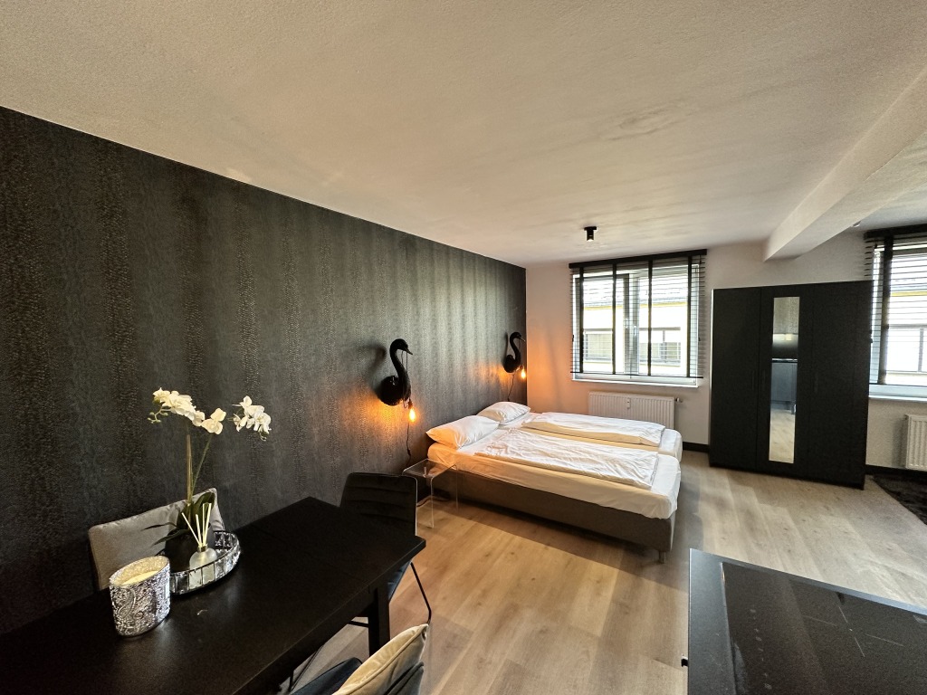 Miete 1 Zimmer Wohnung Köln | Ganze Wohnung | Köln | Studio in perfekter Innenstadtlage am Rhein und Schokoladenmuseum | Hominext