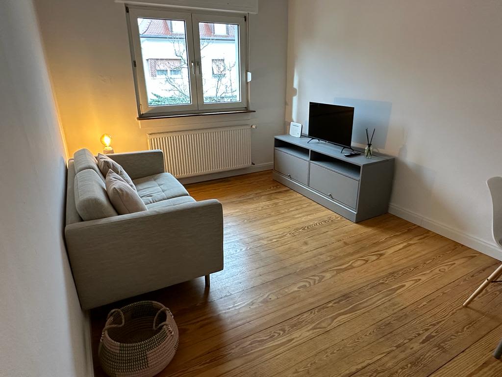 Rent 1 room apartment Mannheim | Entire place | Mannheim | Schöner Altbau in Mannheim Feudenheim | Hominext