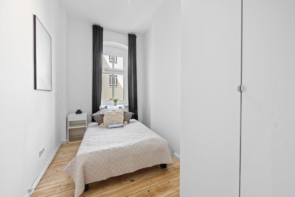 Rent 4 rooms apartment Berlin | Entire place | Berlin | gemütliche 5-Zimmer-Wohnung im Herzen von Berlin mit guter Verkehrsanbindung | Hominext