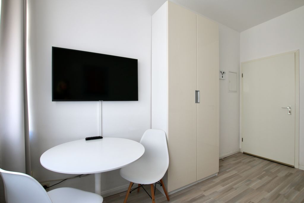 Miete 1 Zimmer Wohnung Köln | Ganze Wohnung | Köln | 1-Zimmer Apartment am Friesenplatz | Hominext