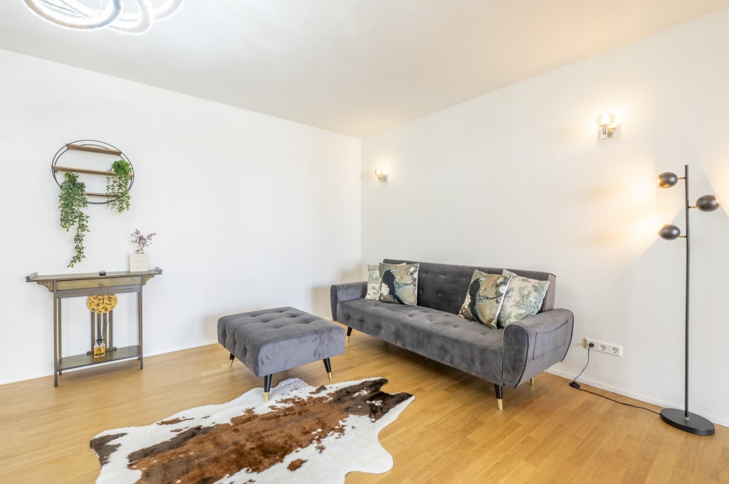 Rent 2 rooms apartment Holzgerlingen | Entire place | Holzgerlingen | EXQUIS 3-Zimmer Luxus Wohnung I Familien mit Haustier I Garten I Netflix I Homeoffice | Hominext