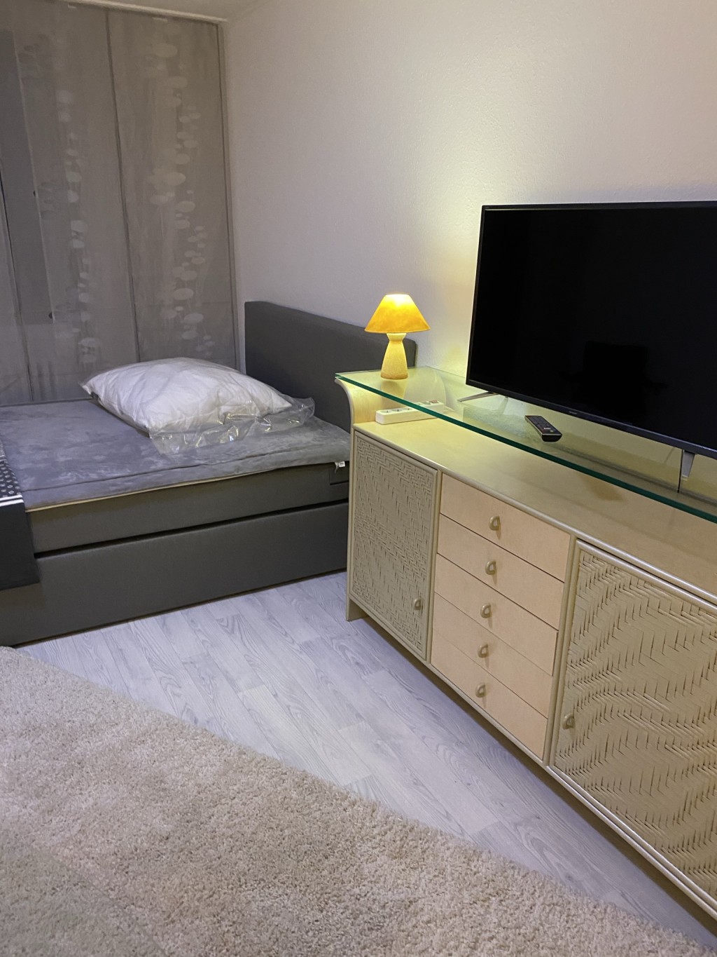 Miete 1 Zimmer Wohnung Leverkusen | Ganze Wohnung | Leverkusen | Zentral liegendes sonniges und ruhiges Apartment mit Fernsicht | Hominext