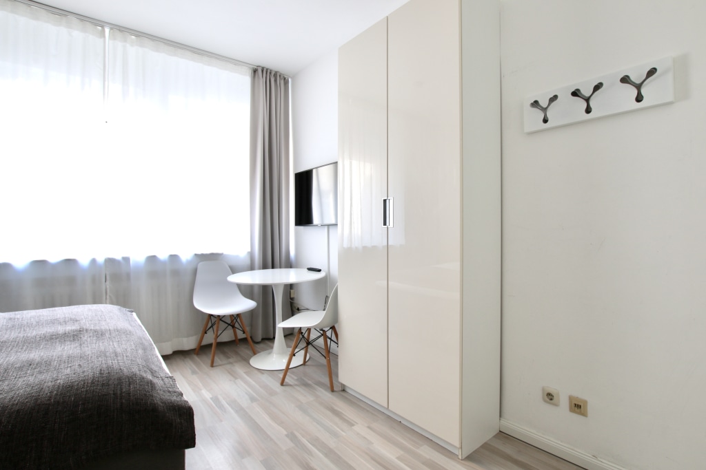 Miete 1 Zimmer Wohnung Köln | Ganze Wohnung | Köln | 1-Zimmer Apartment am Friesenplatz | Hominext