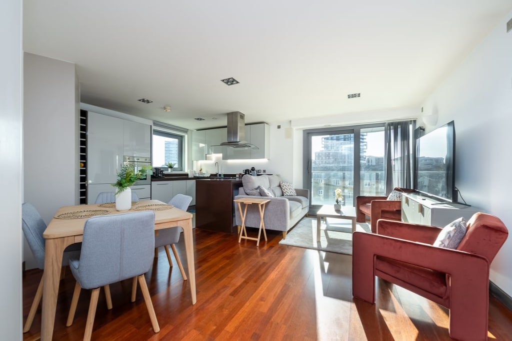 Flat 43 Orbis Wharf, Bridges Court Road, London SW11 3GW, UK