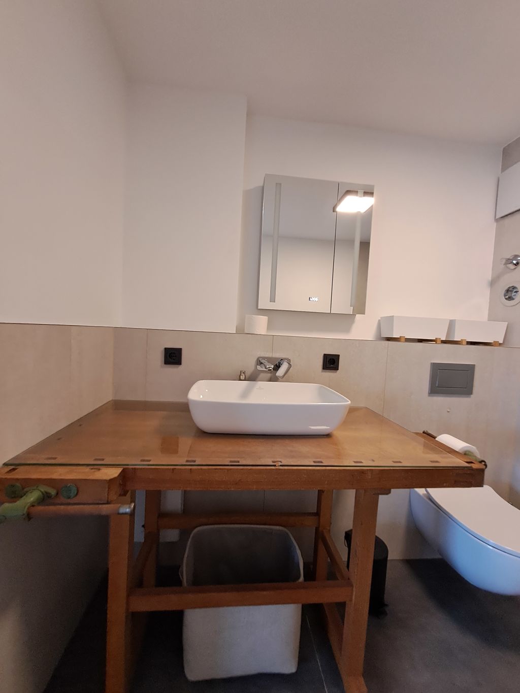 Rent 1 room apartment Düsseldorf | Entire place | Düsseldorf | Gehobene Maisonettewohnung mit Terrasse | Hominext