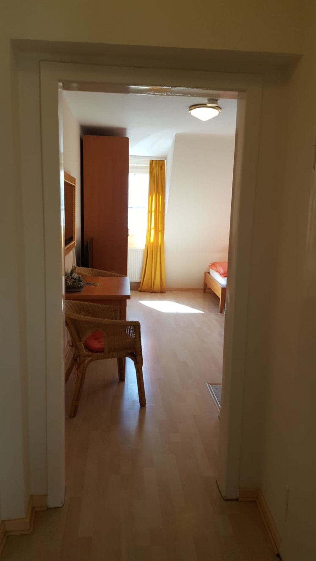 Miete 1 Zimmer Wohnung Düsseldorf | Ganze Wohnung | Düsseldorf | Kautionsfreies und zentrales Appartement, Düsseldorf - Stadtmitte | Hominext