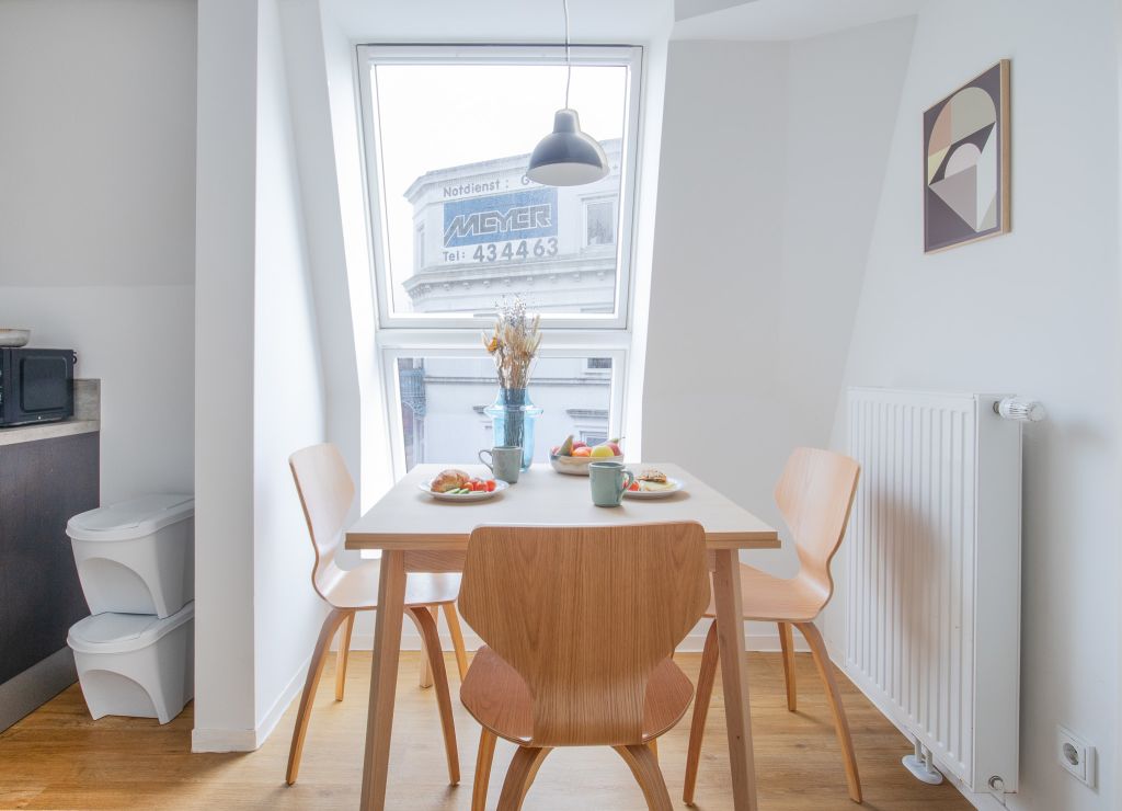 Miete 4 Zimmer Wohnung Hamburg | Ganze Wohnung | Hamburg | Fully furnished room in 4-room co-living apartment (incl. cleaning service, internet, registration etc.) | Hominext