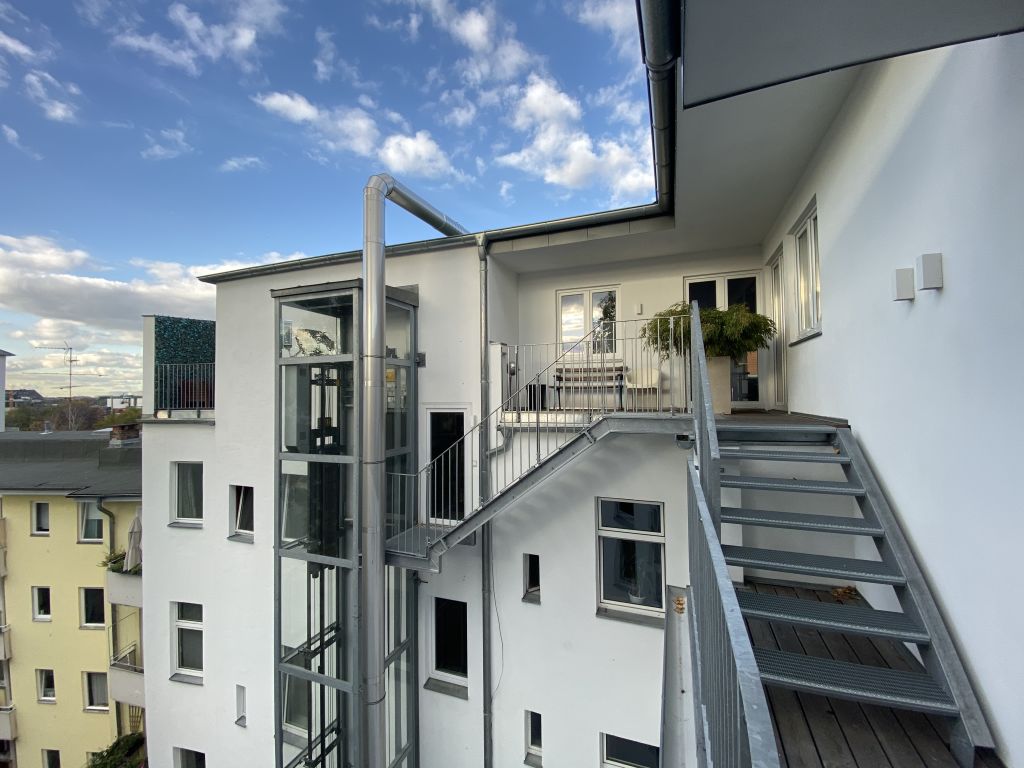 Miete 1 Zimmer Wohnung Berlin | Ganze Wohnung | Berlin | Helles Penthouse Studio Balkon Mitte | Hominext