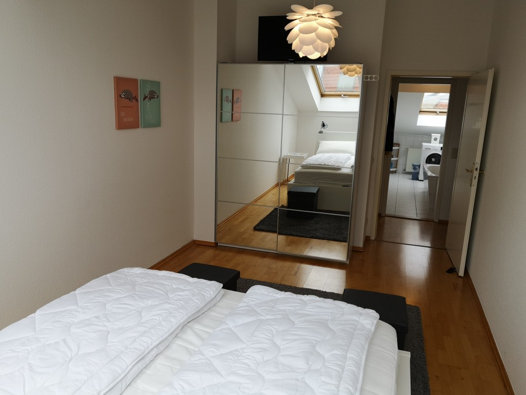 Rent 1 room apartment Berlin | Entire place | Berlin | Schön, ruhig, sonnig: Dachgeschoss mit Terrasse in Mitte am Arkonaplatz | Hominext