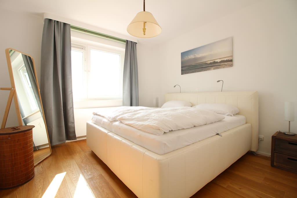 Miete 1 Zimmer Wohnung Hamburg | Ganze Wohnung | Hamburg | Super Aussicht - direkt beim Fischmarkt und mit Balkon | Hominext