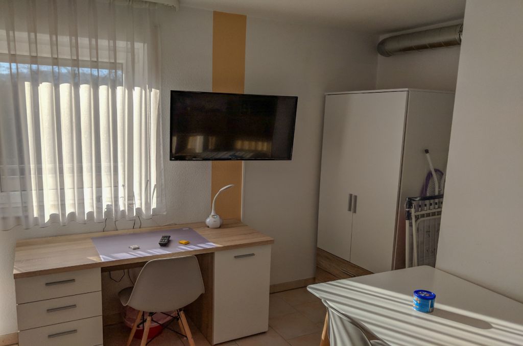 Rent 1 room apartment Reutlingen | Entire place | Reutlingen | Businessapartment | Hominext