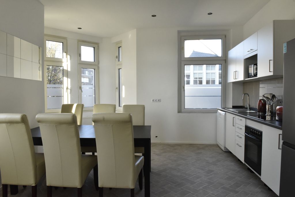 Rent 3 rooms apartment Wuppertal | Entire place | Wuppertal | Modernes, großes Apartment Wuppertal | Hominext