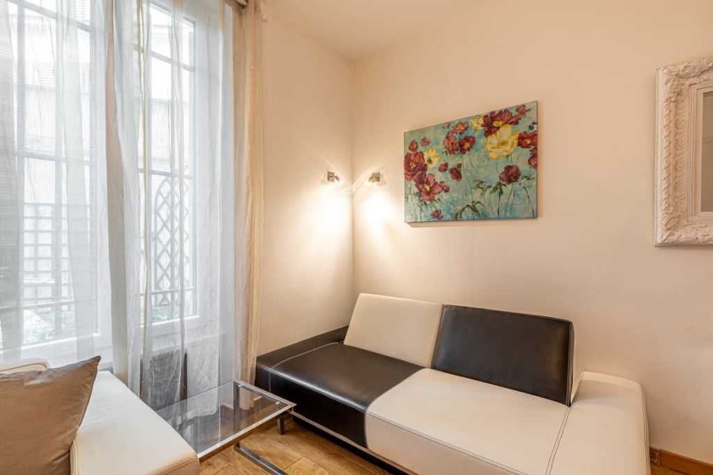 5 Rue Mornay, 75004 Paris, France