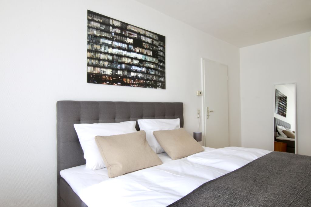 Rent 1 room apartment Köln | Entire place | Köln | Schöne Wohnung mit Balkon nähe Zülpicher Platz | Hominext