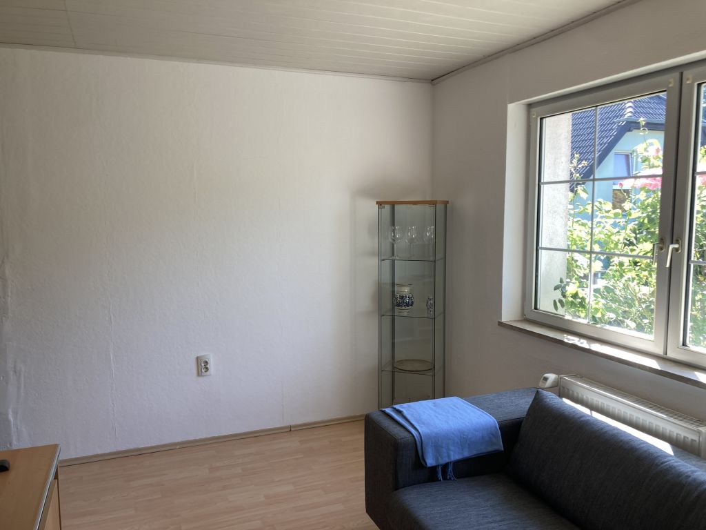 Rent 3 rooms apartment Berlin | Entire place | Berlin | Großzügige Doppelhaushälfte mit privatem Garten in Berlin Pankow - Niederschönhausen | Hominext