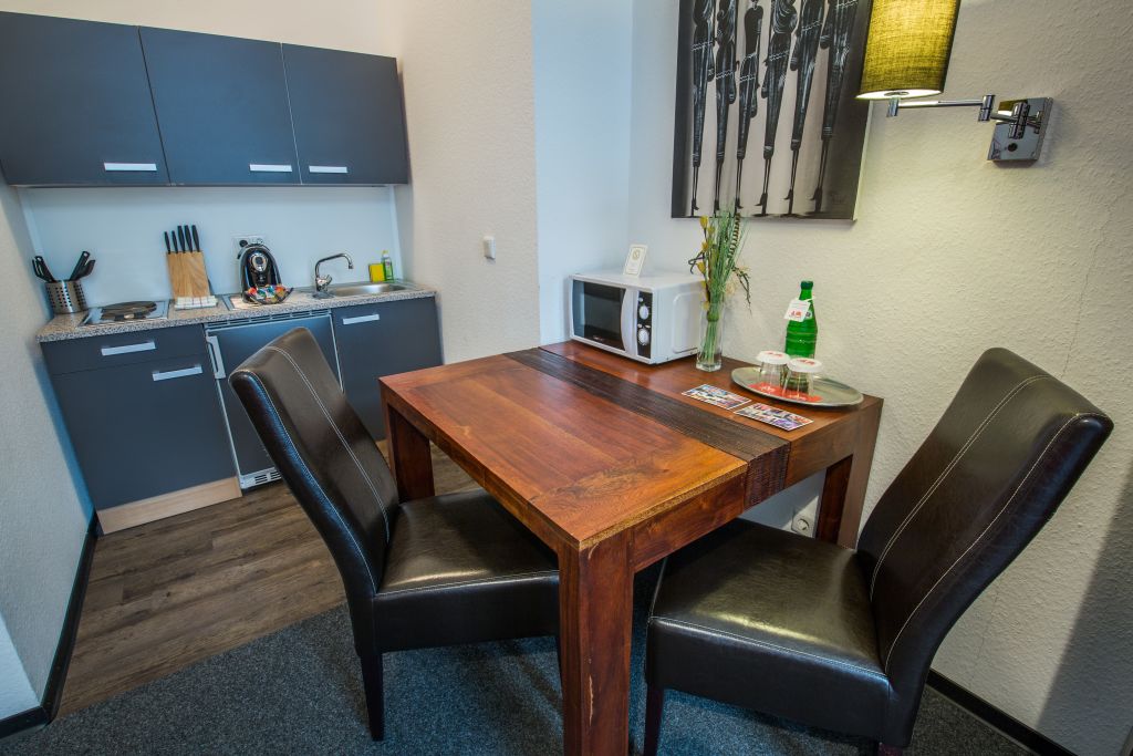 Rent 1 room apartment Koblenz | Entire place | Koblenz | All Inclusive-Wohnen in bester Altstadtlage mit freiem WLAN (Comfort Apartment) | Hominext