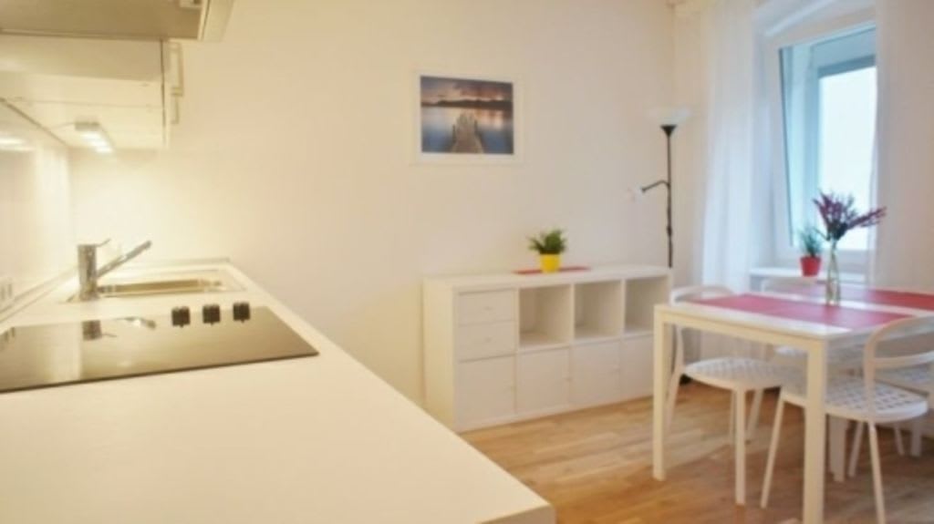 Miete 1 Zimmer Wohnung Berlin | Ganze Wohnung | Berlin | Altbauwohnung mitten im Geschehen | Hominext